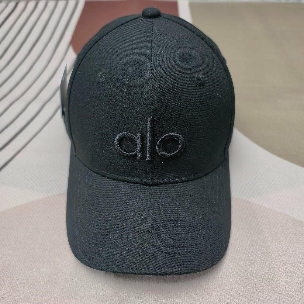 ✨POSH HOT✨ - ALO Yoga Off-Duty Baseball Cap